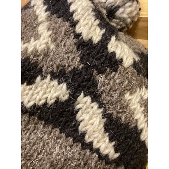 Pachamama Men's Wool Trapper Hat Winter Accessory Grey Made In Nepal With Tags - Picture 12 of 12